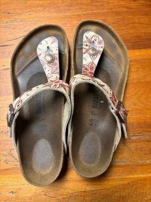 Birkenstock Floral Gizeh Thong Sandals in Cream and Red Accents size 40 thumbnail 1