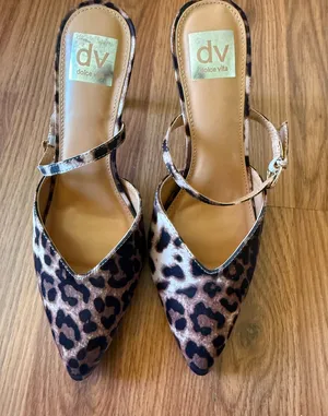 Dolce Vita Leopard Print Pointed-Toe Ankle Strap Mules thumbnail 1