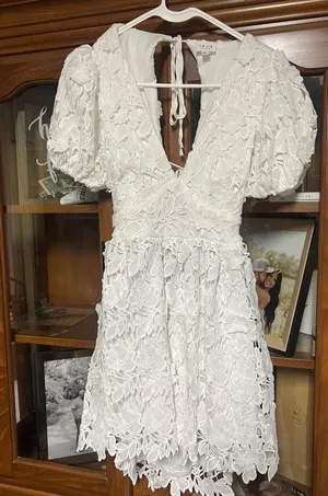 White Dress Size M thumbnail 1