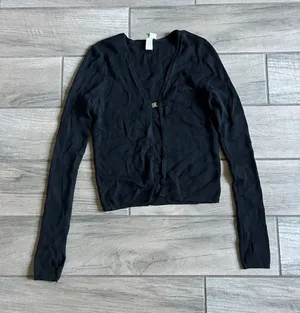ALO Yoga Black Ribbed Long-Sleeve Cardigan with Single Clasp thumbnail 1