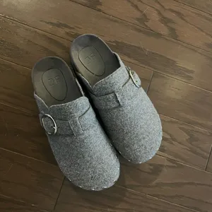 JustFab Gray Mules thumbnail 2