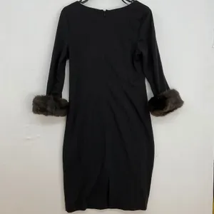 Jessica Howard Black Sheath Dress Removable Faux Fur Cuffs Size 10 Cocktail thumbnail 7