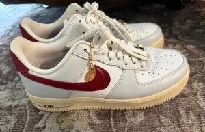 Nike Shoes Women’s thumbnail 1