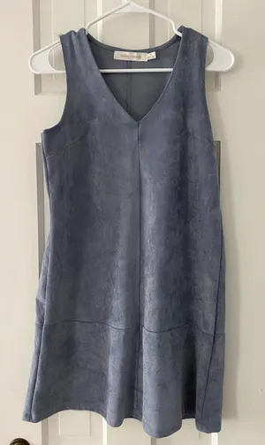 Loose Dress thumbnail 2