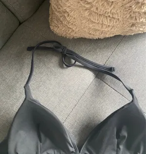 Boutique Black bikini top thumbnail 3