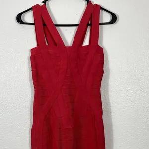 Herve Leger Crimson Strappy Bandage Mini Dress Size S 90% Rayón 9% Nylon thumbnail 3