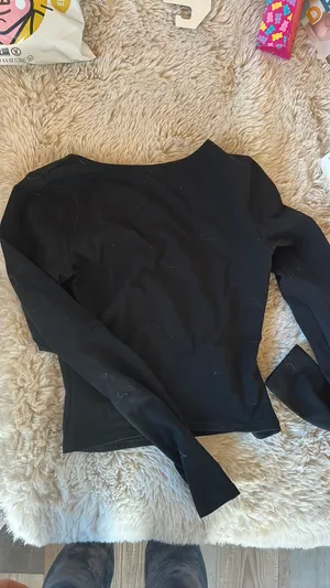 black top thumbnail 2