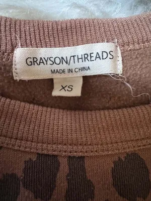 Grayson Threads Size XS Women's Leopard Print Two-Piece Loungewear Set thumbnail 4