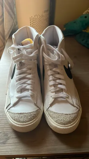 Nike Blazer Mid Women’s 77 Shoes thumbnail 2