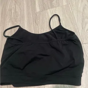 Black Women's Spaghetti Strap Crop Tank Top Size M thumbnail 2