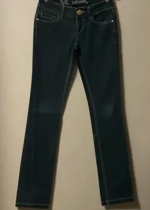 Kits on Blue Size 24 thumbnail 1