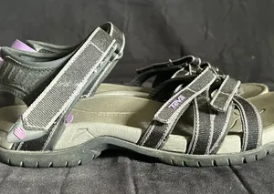 Teva s Black And Grey Platform Sandals Women’s Size 9 thumbnail 1