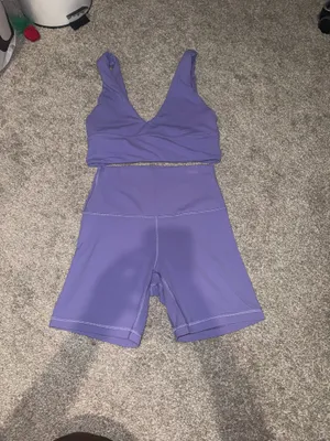 Lululemon align dark lavender set v neck bra and 6” shorts size 4/6 thumbnail 2