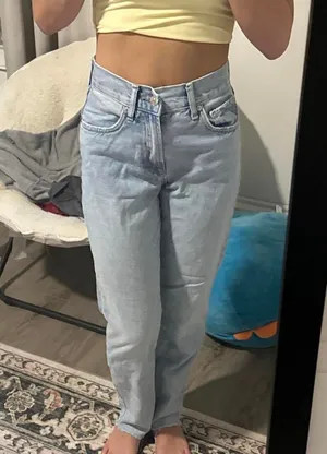 Forever 21 Light Blue Straight Leg Jeans thumbnail 1