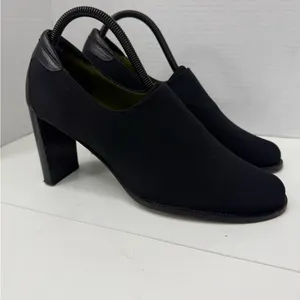 Donald J Pliner Black Stretch Crepe Block Heel Shootie Pumps size 9 thumbnail 3