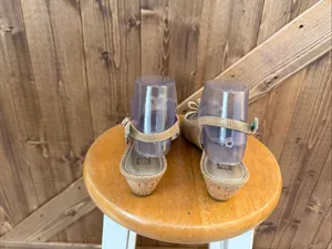 Anne Klein iFlex Women’s Size 8.5 M Beige Slingback Wedge Sandals Bow Peep Toe thumbnail 4