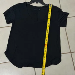 Abercrombie & Fitch Women Black Short Sleeve V-Neck Tee Basic size‎ Small thumbnail 7