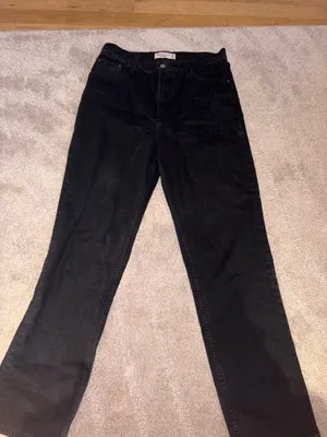 Abercrombie The High-Rise Jeans 90s Straight thumbnail 2