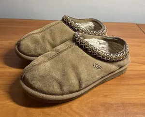 UGG Tasman Women's Slippers in Chestnut Size 7 thumbnail 1