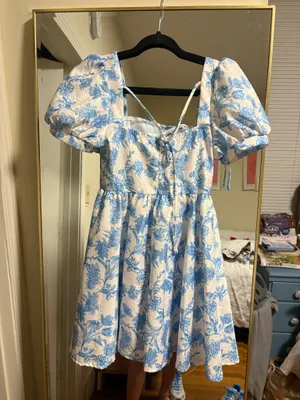 Boutique Floral dress thumbnail 2