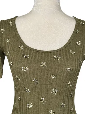 Old Navy Fitted Floral Top Women Size XS Elbow Sleeves Rib Knit Green thumbnail 2