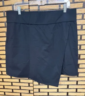 Studio park black skort size large thumbnail 1