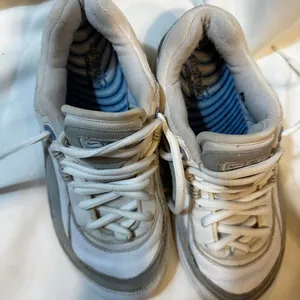 SH26. white and grey Nike Airliner thumbnail 2