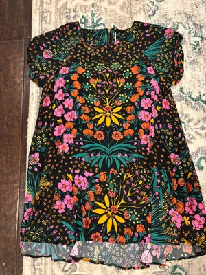Dress thumbnail 1