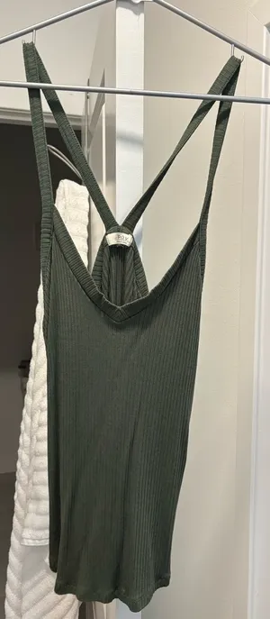 Green Ribbed Tank Size XL thumbnail 1