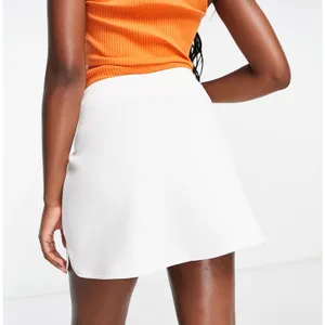 River Island Scuba Pocket Mini Skirt Women 6 White Minimalist Preppy Mod Classic thumbnail 2