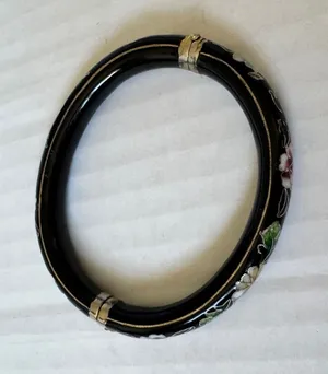 Vintage Cloisonné Black Floral Bangle Bracelet Womens Estate Jewelry Boho thumbnail 1