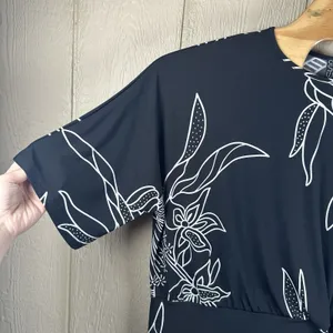 Clara Sun Woo Black White Floral Print Tie Front Blouse Top Size 1X Short Sleeve thumbnail 2