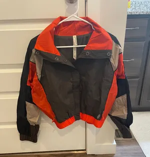 Movement Windbreaker thumbnail 1