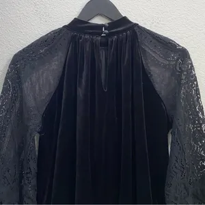 Free People Dream Team Black Velvet Lace Blouse Sz S thumbnail 8