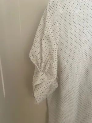 Banana Republic Top Women’s L P thumbnail 2