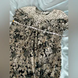 LC Lauren Conrad Top with Daisy White Lace Yoke. Mini Floral Print. Soft, Flowy. thumbnail 4