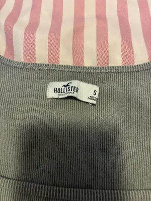 Hollister Long Sleeve thumbnail 2