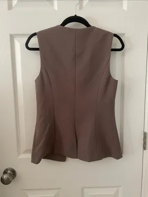 KOOKAI Ariel Crew Vest in Nestle Size 6 New With New With Tags Tic Tok Favorite thumbnail 4