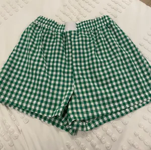 Lounge Shorts Shein thumbnail 1