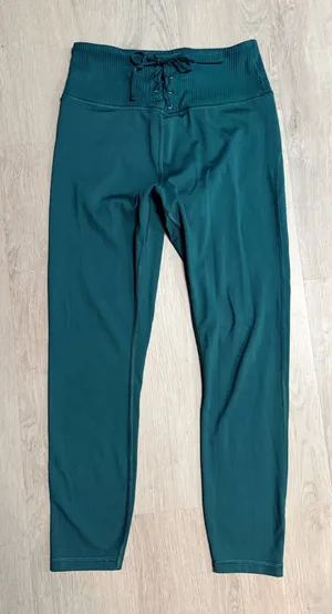 Victoria’s Secret leggings thumbnail 1