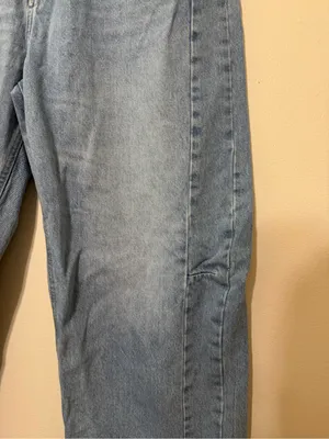Lucky Brand Barrel Leg Light Wash Jeans thumbnail 2
