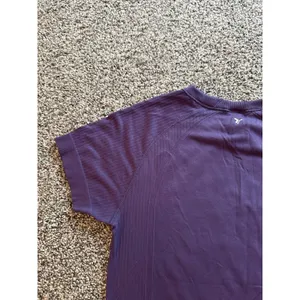 Old Navy Women's Purple Fluid Seamless Go Dry Tee Size Small thumbnail 8