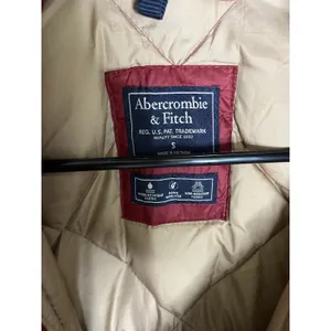 Abercrombie & Fitch Women's Small Red Quilted Puffy Parka Jacket Down Filled thumbnail 2