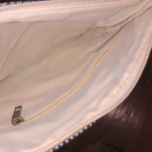 Small travel bag for cosmetics, phone accessories etc thumbnail 5