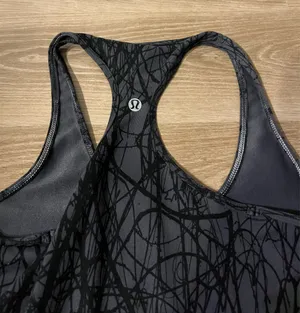 Lululemon Tank thumbnail 3