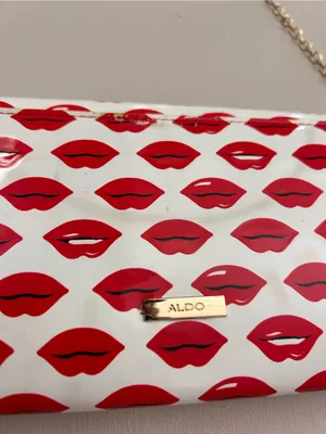 ALDO White Lip-Print Clutch with Gold Chain Strap thumbnail 5