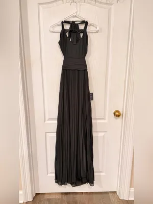 NWT Lulu's Black Pleated Halter Maxi Dress thumbnail 2