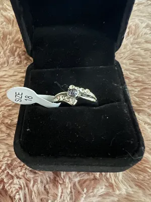 Women’s Gorgeous Sterling Silver Ring Size 18/8 US thumbnail 1