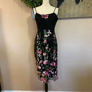 NWOT Lulus Blooming For Love Black Floral Embroidered Midi Dress thumbnail 3
