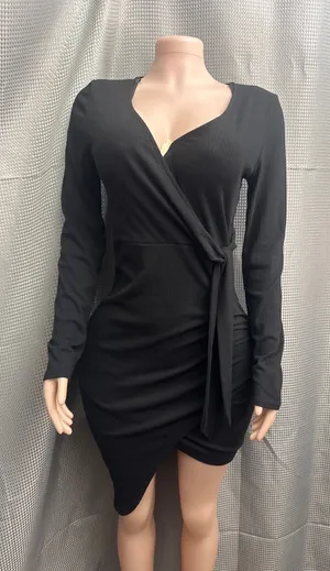 New size, large beautiful black dress very stretchy thumbnail 1